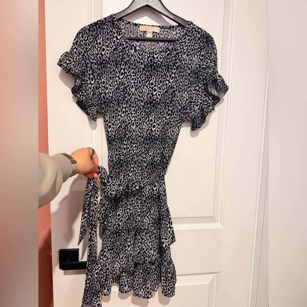 Michael Kors Black & White Printed Women's Ruffle Belted Dress